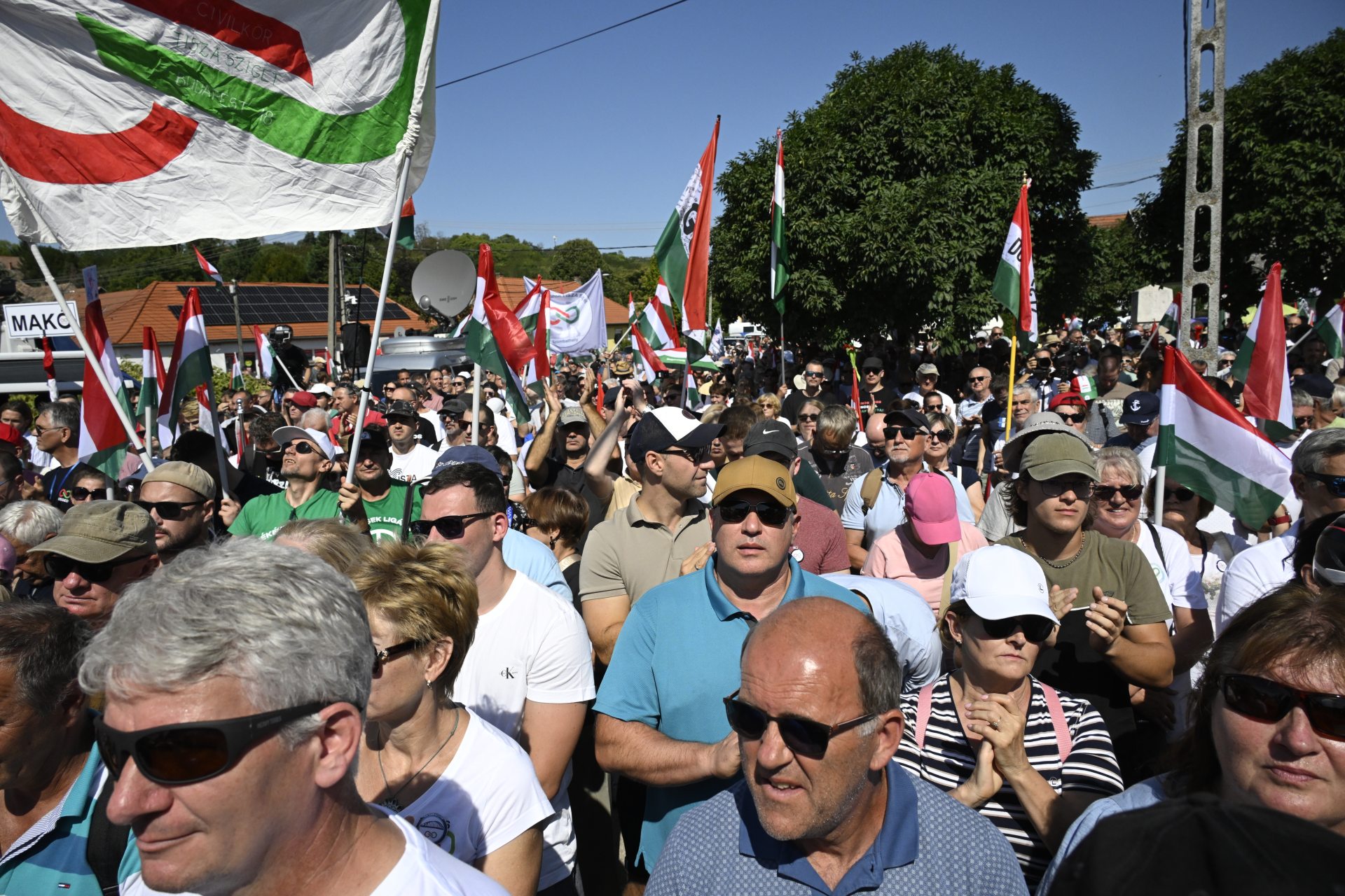 Kötcse, 2025. szeptember 7. Résztvevők a Tisza Párt kötcsei rendezvényén 2025. szeptember 7-én. / fotó: MTI/Szigetváry Zsolt Kötcse, 2025. szeptember 7. Résztvevők a Tisza Párt kötcsei rendezvényén 2025. szeptember 7-én. / fotó: MTI/Szigetváry Zsolt